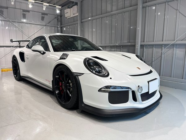 Comment les innovations en matière de revêtements hydrophobes réduisent-elles l'entretien des carrosseries?